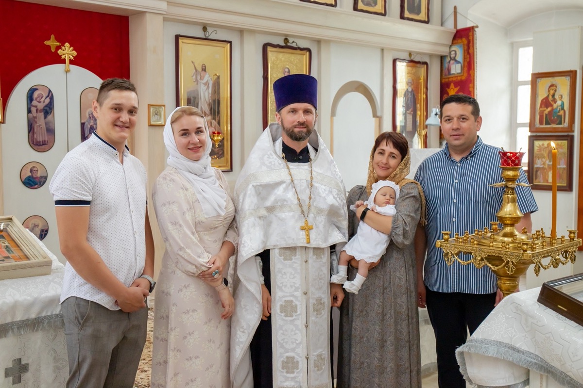 Крещение в Спасо-Преображенском храме села Добрынское